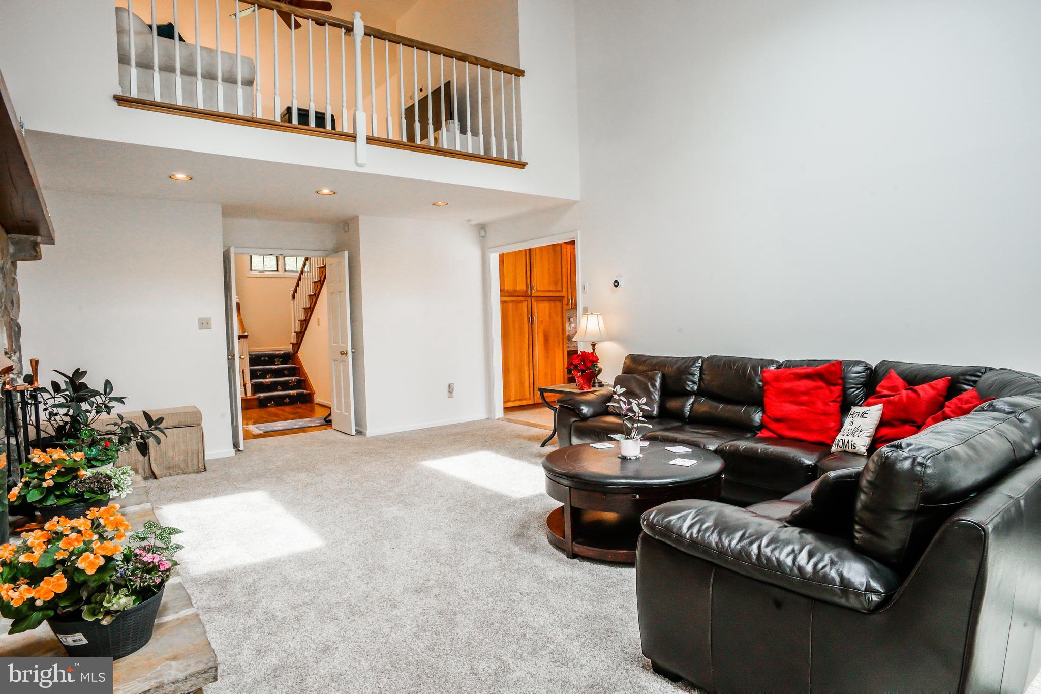 4 Beechwood Circle Chadds Ford, PA 19317 - Photo 21 of 129 Family room with entry to kitchen