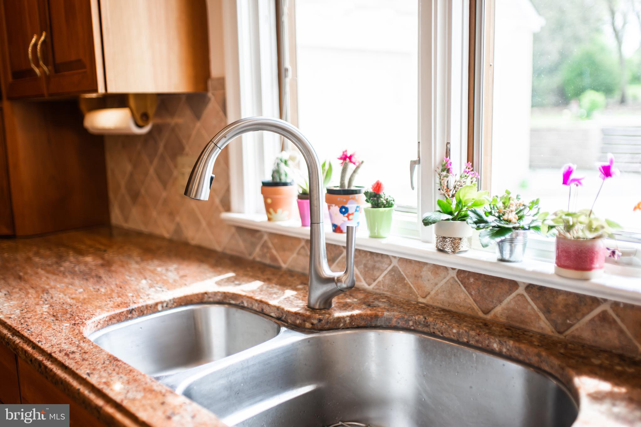 4 Beechwood Circle Chadds Ford, PA 19317 - Photo 32 of 129 Touchless faucet