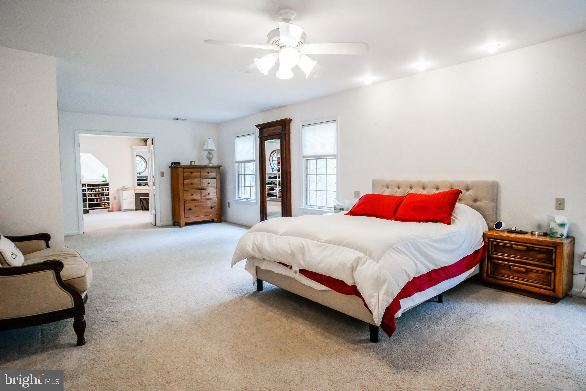 4 Beechwood Circle Chadds Ford, PA 19317 - Photo 51 of 129 MASSIVE owners suite!