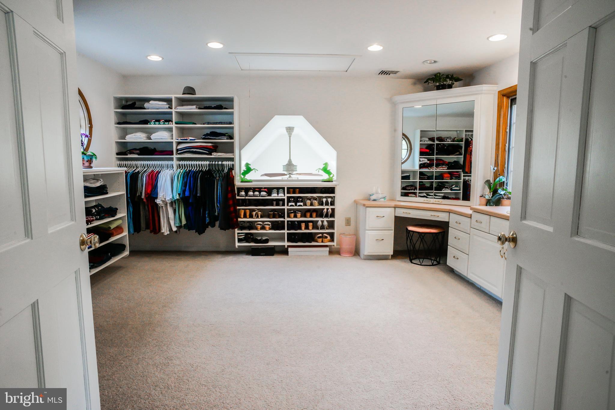 4 Beechwood Circle Chadds Ford, PA 19317 - Photo 64 of 129 Entry to the dressing room