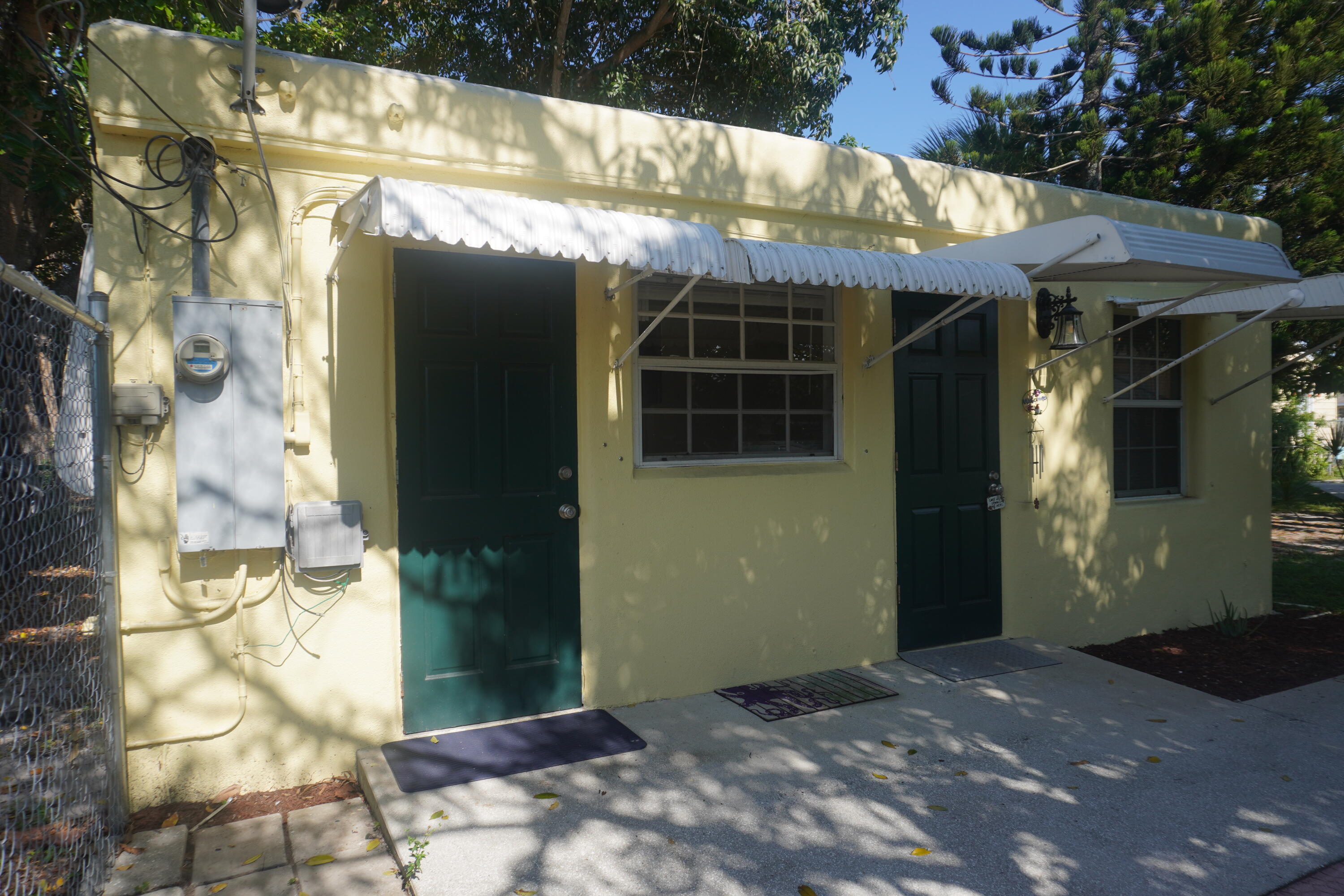 166 West 37th Street, Unit REAR Riviera Beach, FL 33404 - Photo 3 of 3 DSC01655