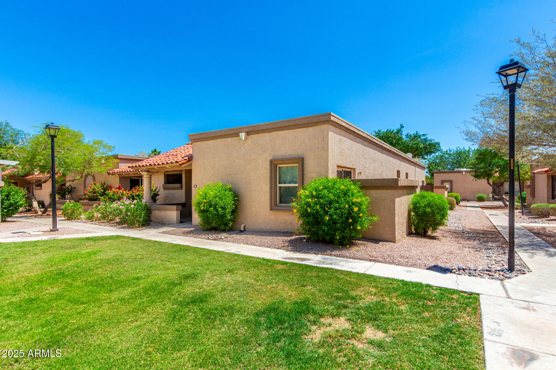 95 North Cooper Road, Unit 76 Chandler, AZ 85225 - Photo 2 of 22 02-Cooper