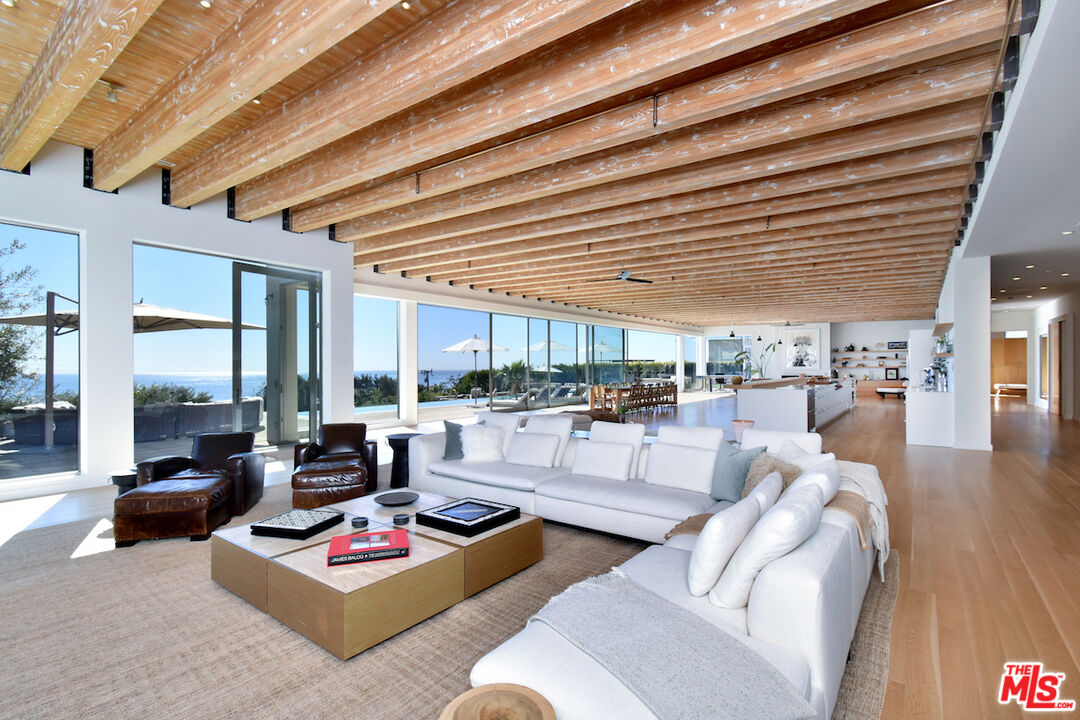 24683 Pacific Coast Highway Malibu, CA 90265 - Photo 11 of 30