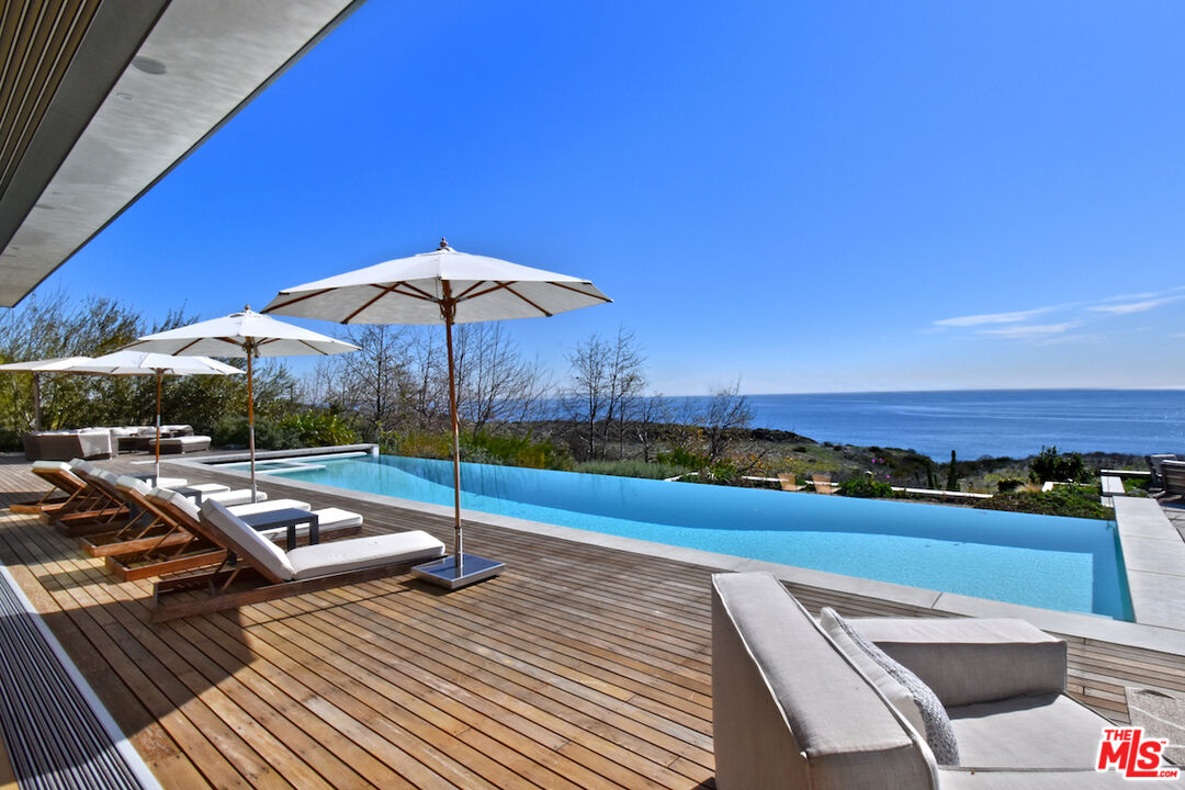 24683 Pacific Coast Highway Malibu, CA 90265 - Photo 19 of 30