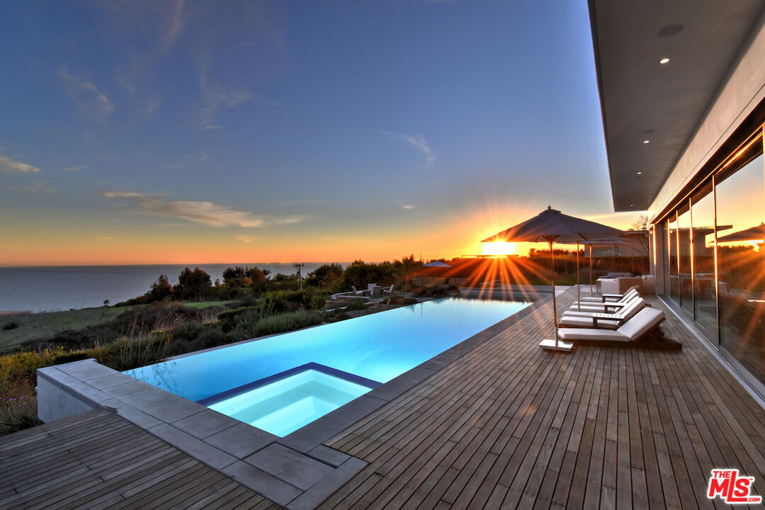 24683 Pacific Coast Highway Malibu, CA 90265 - Photo 24 of 30