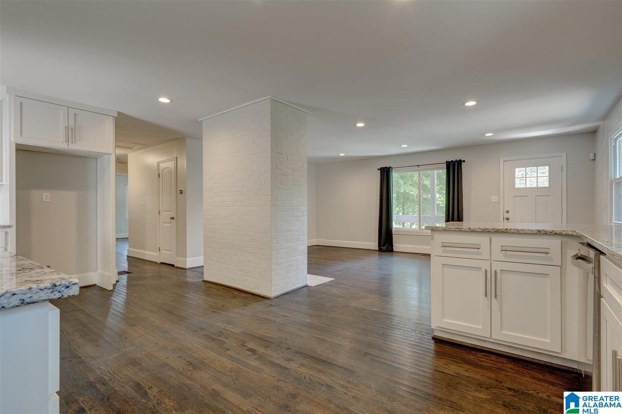 1312 Cresthill Road Birmingham, AL 35213 - Photo 14 of 28
