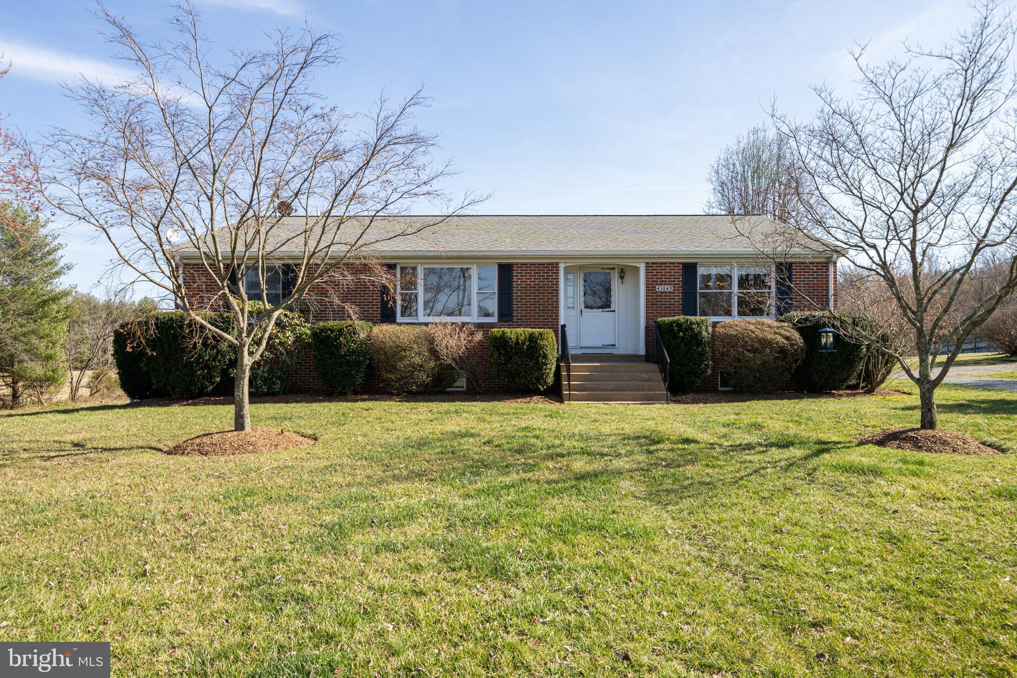 43849 Spinks Ferry Road Leesburg, VA 20176 - Photo 2 of 77 Gallery Image 2