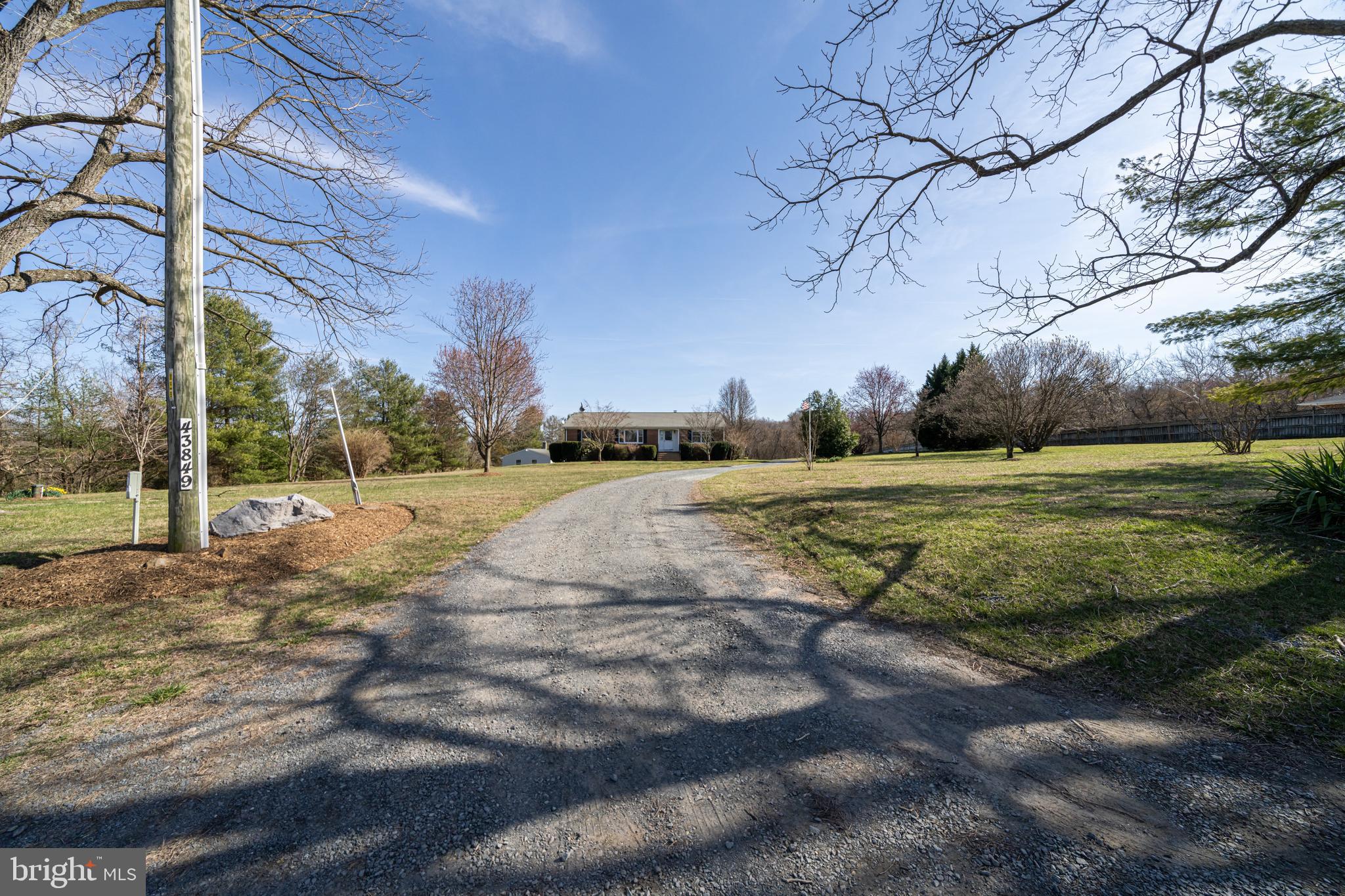 43849 Spinks Ferry Road Leesburg, VA 20176 - Photo 3 of 77 Gallery Image 3