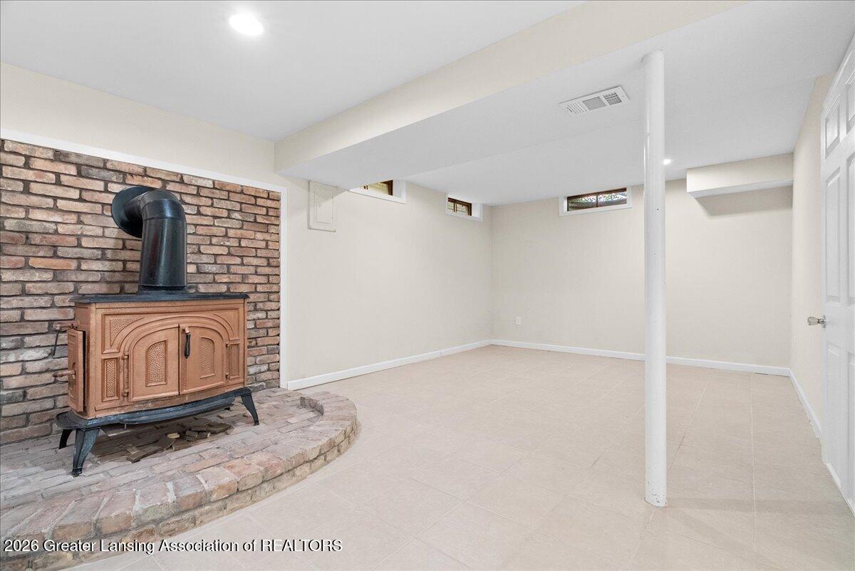 3261 Hepfer Road Lansing, MI 48911 - Photo 33 of 43 46-Media Jett - 48