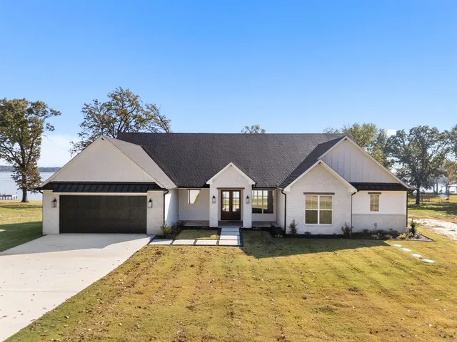 $1,275,000 | 22405 Blue Water Road, Chandler, TX 75758