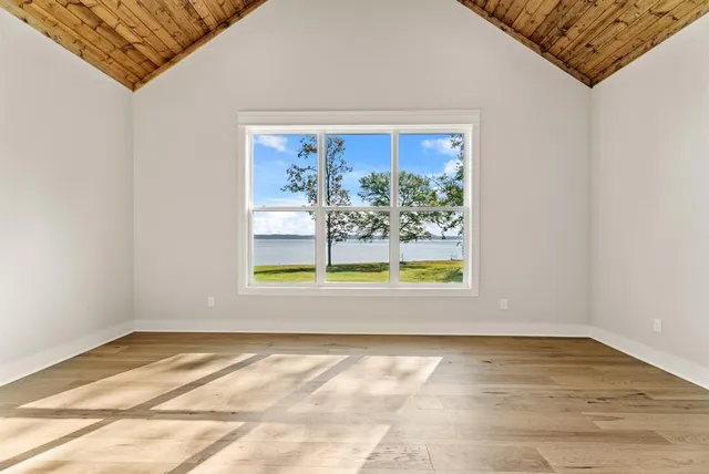 $1,275,000 | 22405 Blue Water Road, Chandler, TX 75758