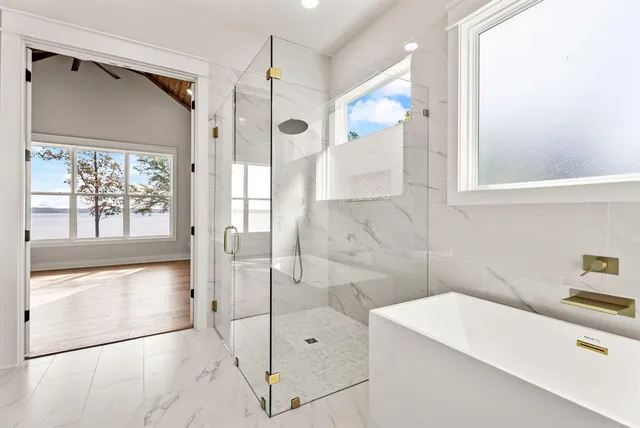 $1,275,000 | 22405 Blue Water Road, Chandler, TX 75758