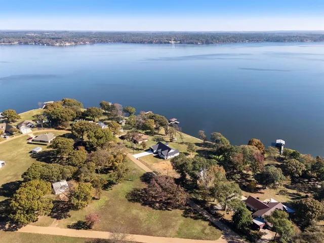 $1,275,000 | 22405 Blue Water Road, Chandler, TX 75758