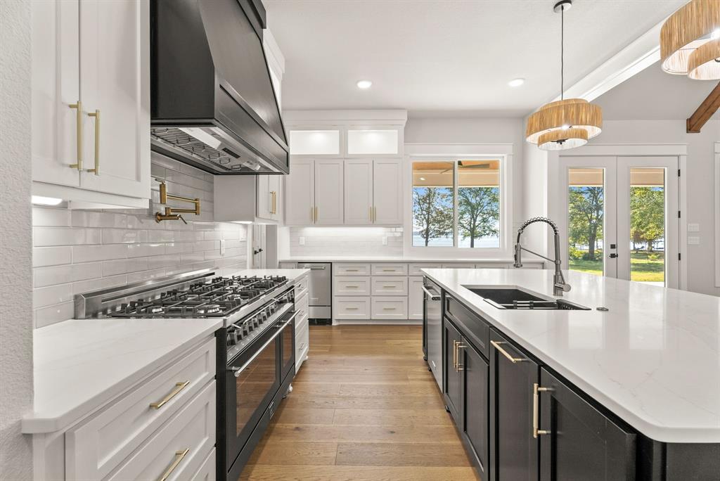 22405 Blue Water Road Chandler, TX 75758 - Photo 8 of 40