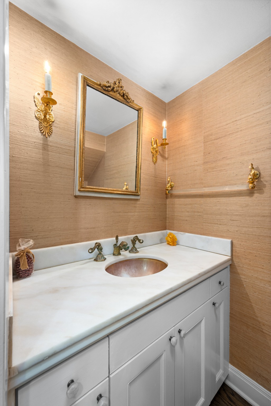 3100 Pecos Street Austin, TX 78703 - Photo 20 of 38 a bathroom with a sink and a mirror