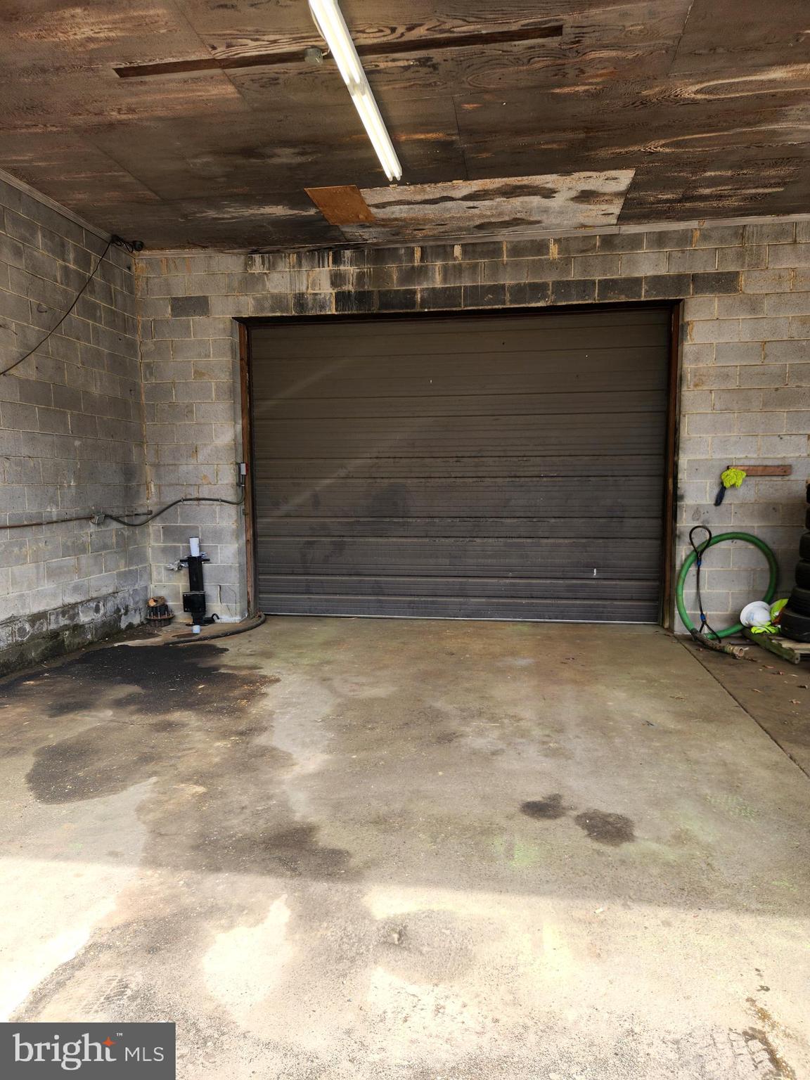 27935 Three Notch Road Mechanicsville, MD 20659 - Photo 5 of 10 a view of a fireplace