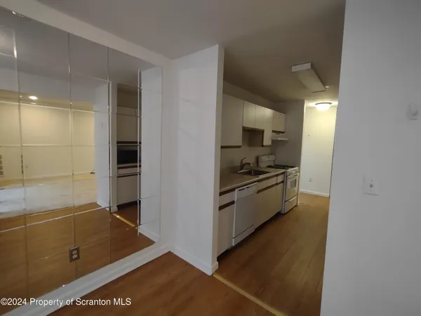 $1,195 | 1708 Summit Pointe, Scranton, PA 18508