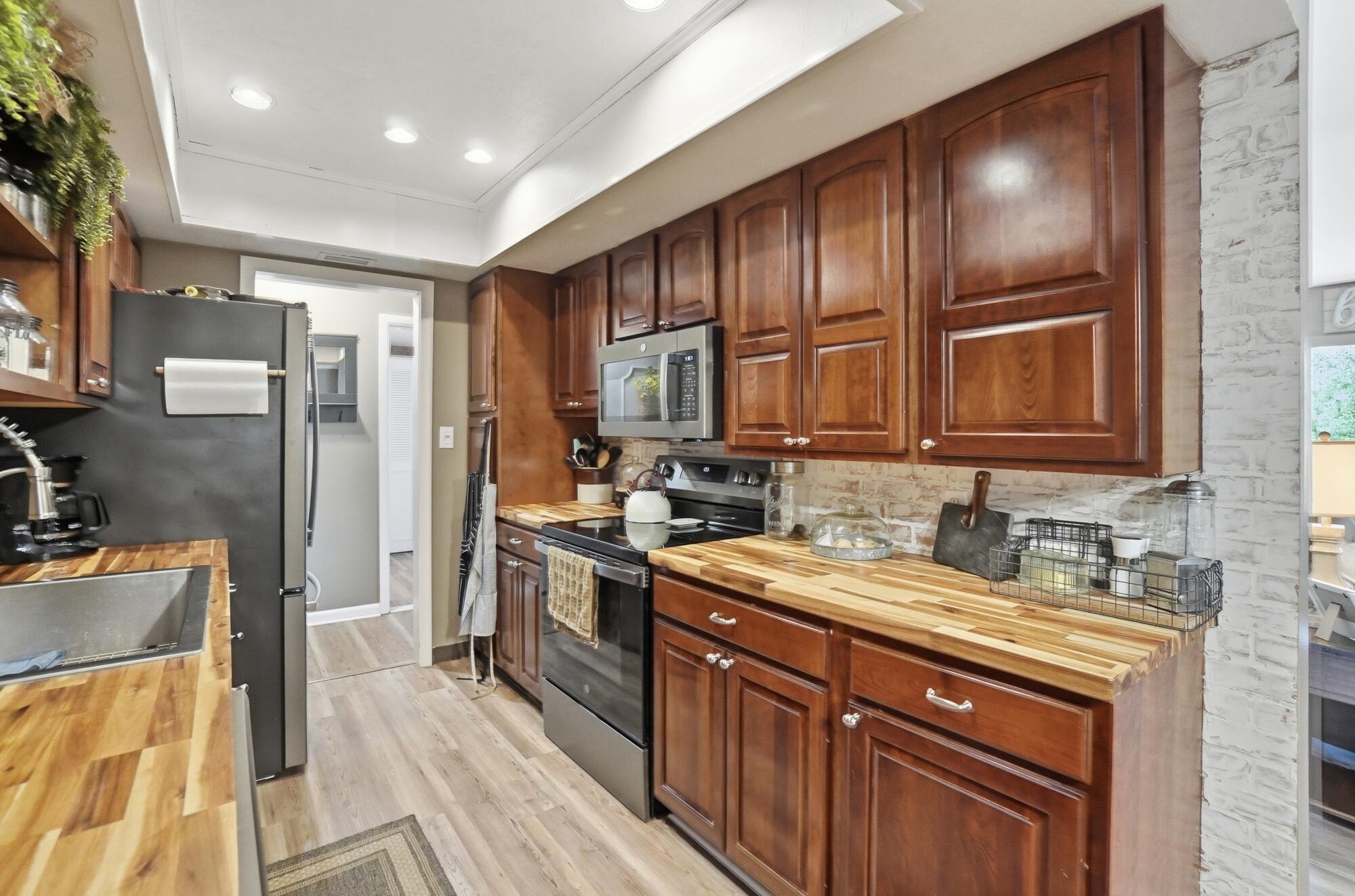 1755 Shawnee Road, Unit 207 Lima, OH 45805 - Photo 8 of 33