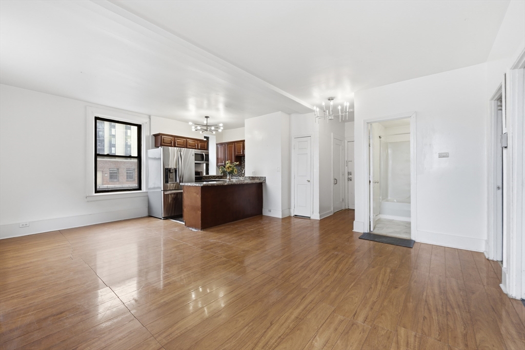 140 Chestnut Street, Unit 319 Springfield, MA 01103 - Photo 13 of 39