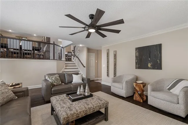 $500,000 | 16524 South Lind Road, Olathe, KS 66062