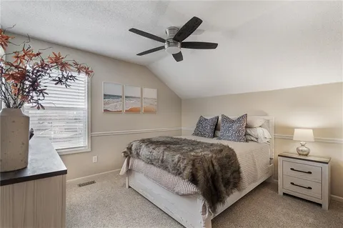 $500,000 | 16524 South Lind Road, Olathe, KS 66062