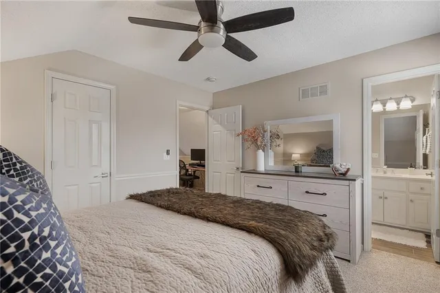 $500,000 | 16524 South Lind Road, Olathe, KS 66062