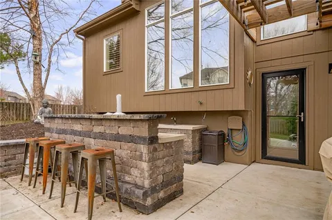 $500,000 | 16524 South Lind Road, Olathe, KS 66062