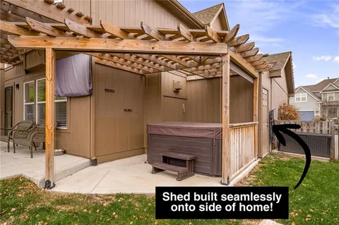 $500,000 | 16524 South Lind Road, Olathe, KS 66062