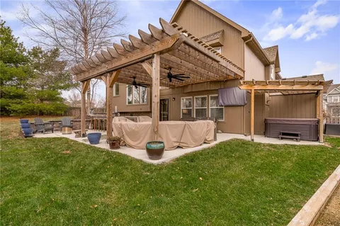 $500,000 | 16524 South Lind Road, Olathe, KS 66062