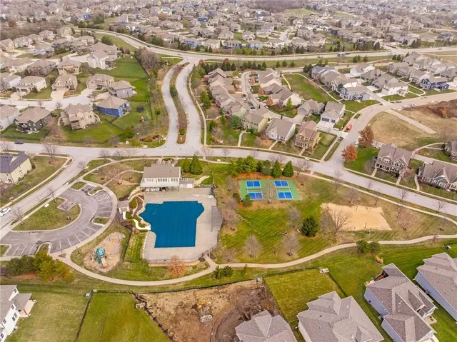 $500,000 | 16524 South Lind Road, Olathe, KS 66062