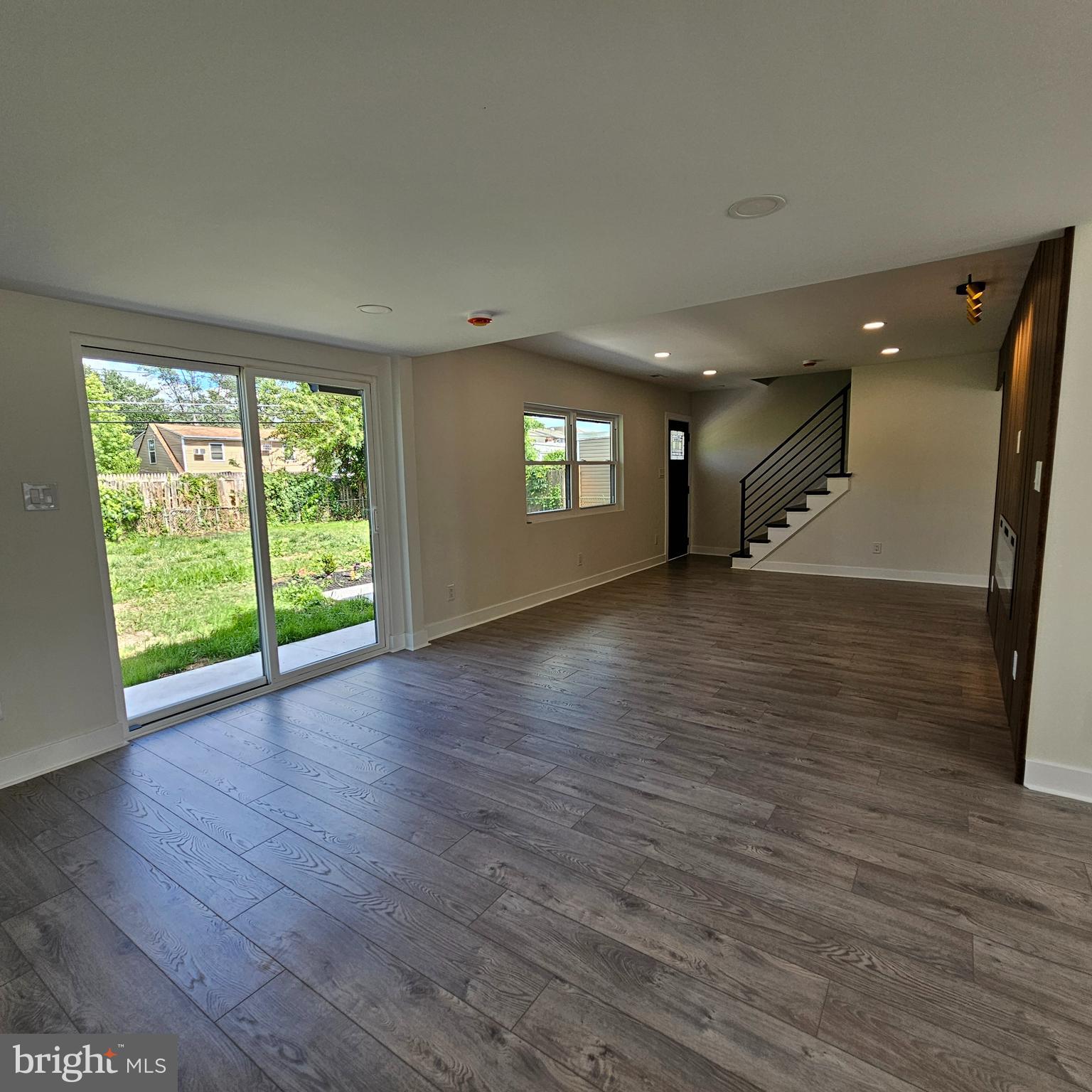 9215 Andover Road Philadelphia, PA 19114 - Photo 9 of 28