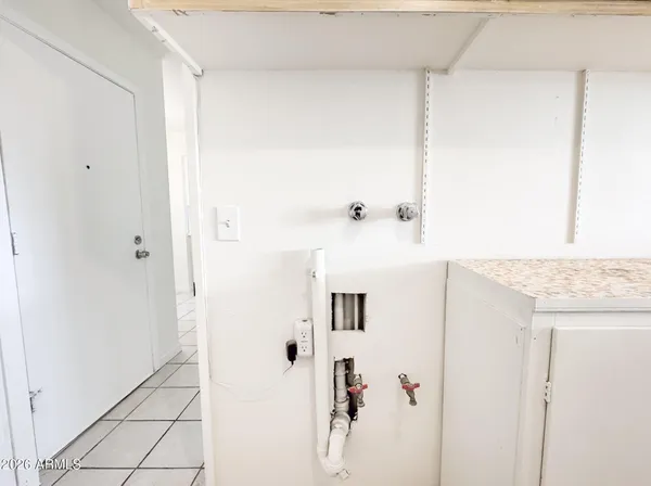 a picture of a bathroom