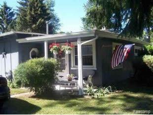 2775 Grace Road Fort Gratiot, MI 48059 - Photo 1 of 19 2775 Grace.jpg