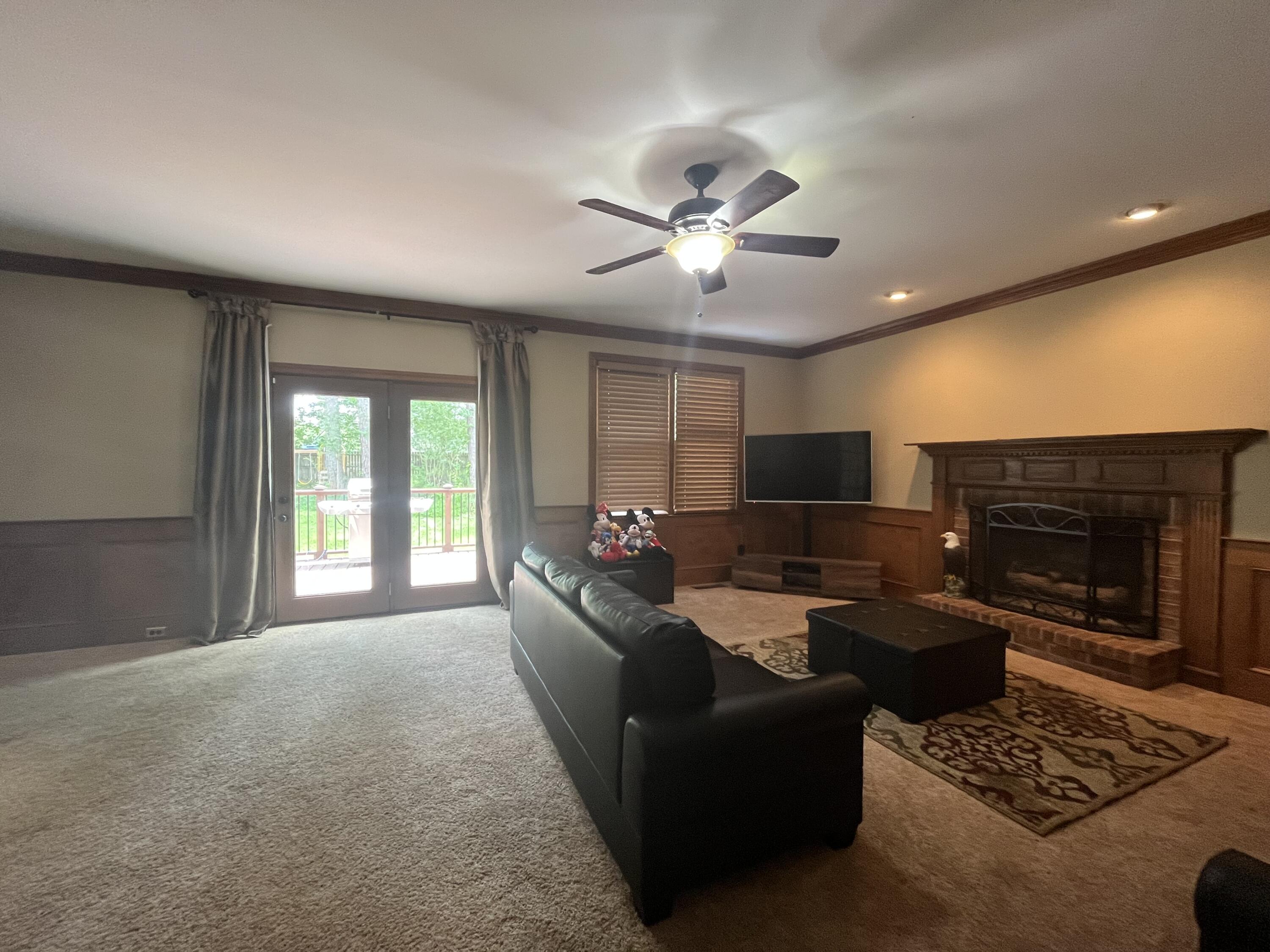 878 Sparkleberry Road Evans, GA 30809 - Photo 8 of 40 Great room