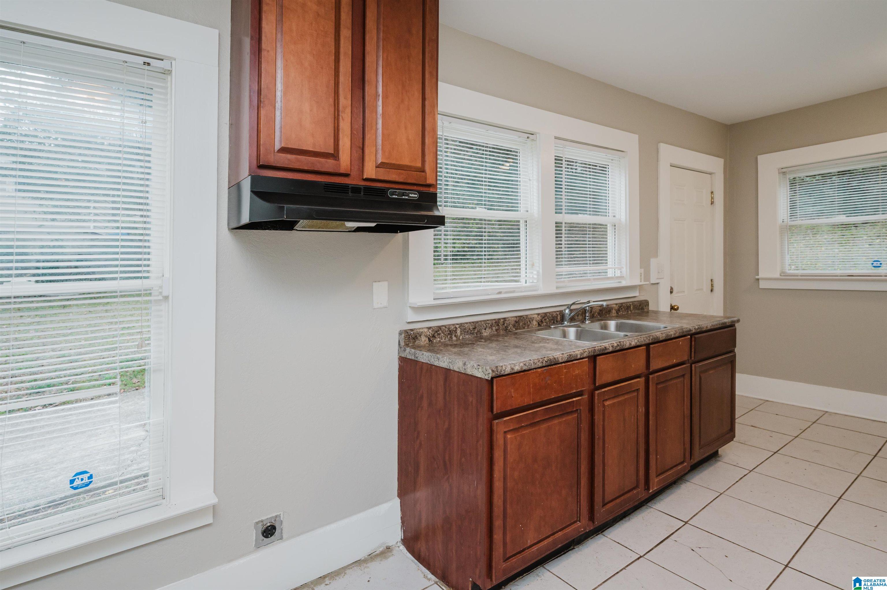 8164 Rugby Avenue Birmingham, AL 35206 - Photo 18 of 36