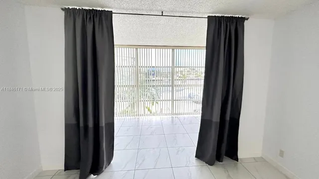 $1,800 | 701 Three Islands Boulevard, Unit 315, Hallandale Beach, FL 33009