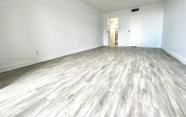 $1,800 | 701 Three Islands Boulevard, Unit 315, Hallandale Beach, FL 33009