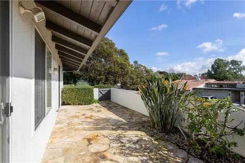 $1,799,000 | 1955 Vista Caudal, Newport Beach, CA 92660