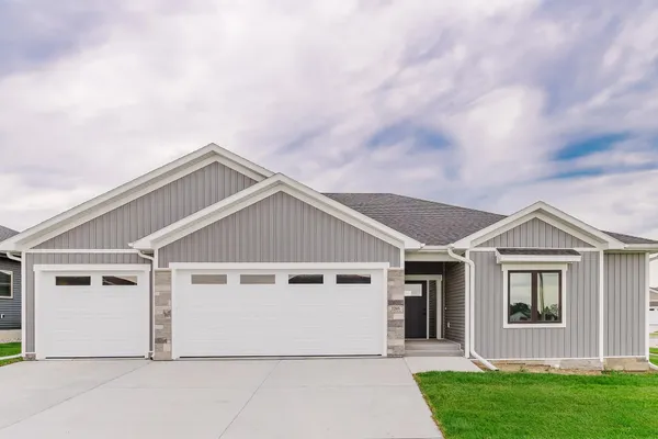$499,900 | 2205 Blackberry Drive, Norfolk, NE 68701