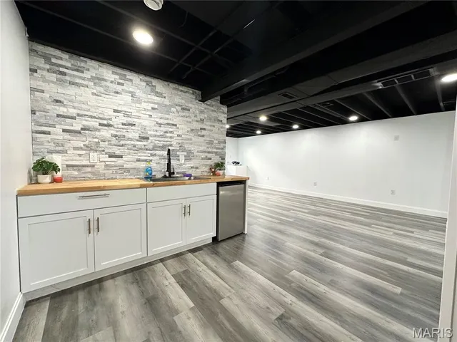 $424,900 | 2228 Hagenstone Terrace, St. Louis, MO 63125