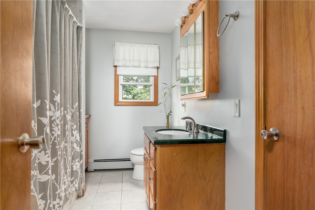 687 River Road Lincoln, RI 02865 - Photo 15 of 29