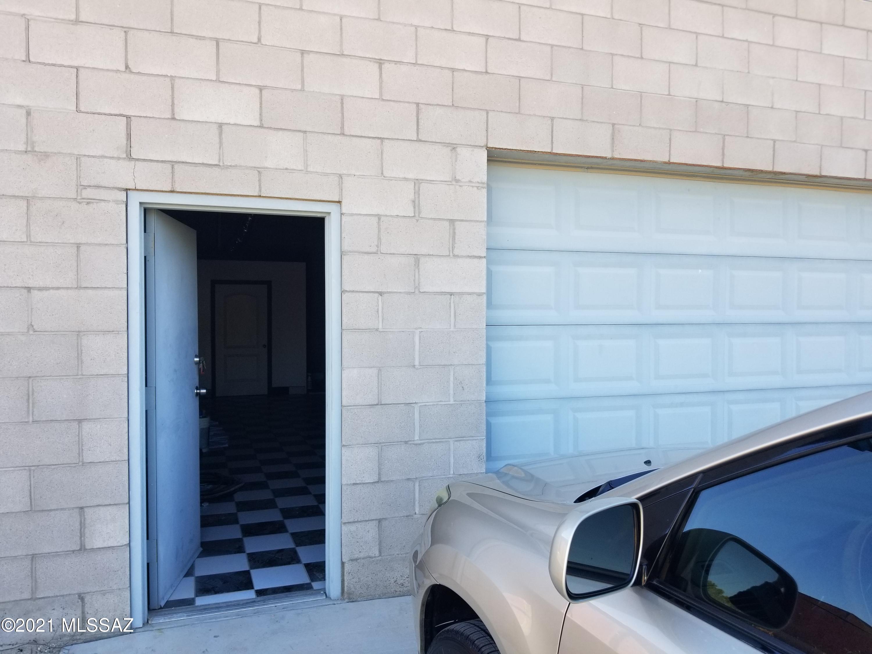 6740 South Caballo Road Tucson, AZ 85746 - Photo 33 of 48 Gallery Image 33