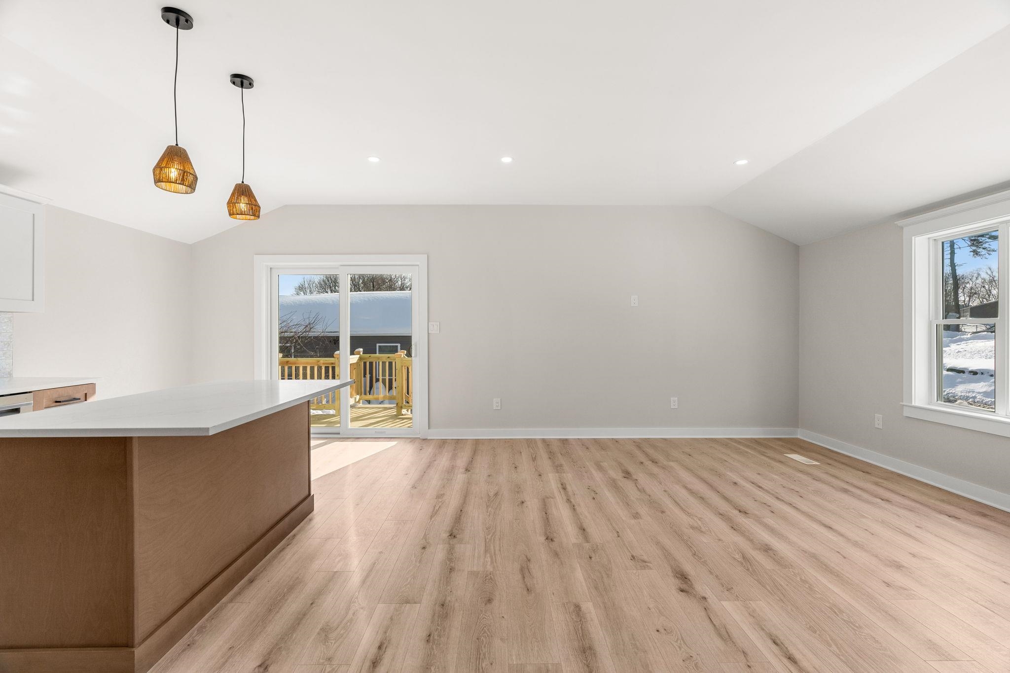 40 Hillside Avenue Derry, NH 03038 - Photo 19 of 55