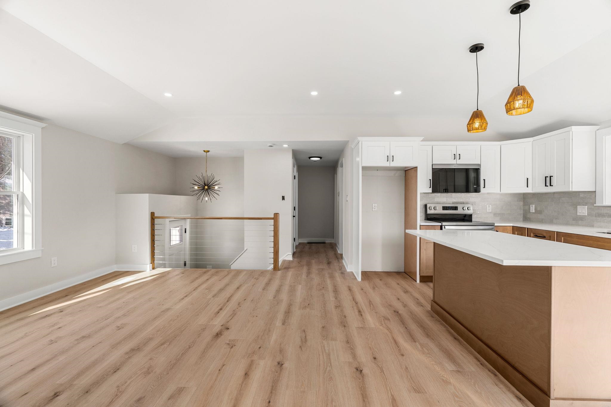 40 Hillside Avenue Derry, NH 03038 - Photo 20 of 55