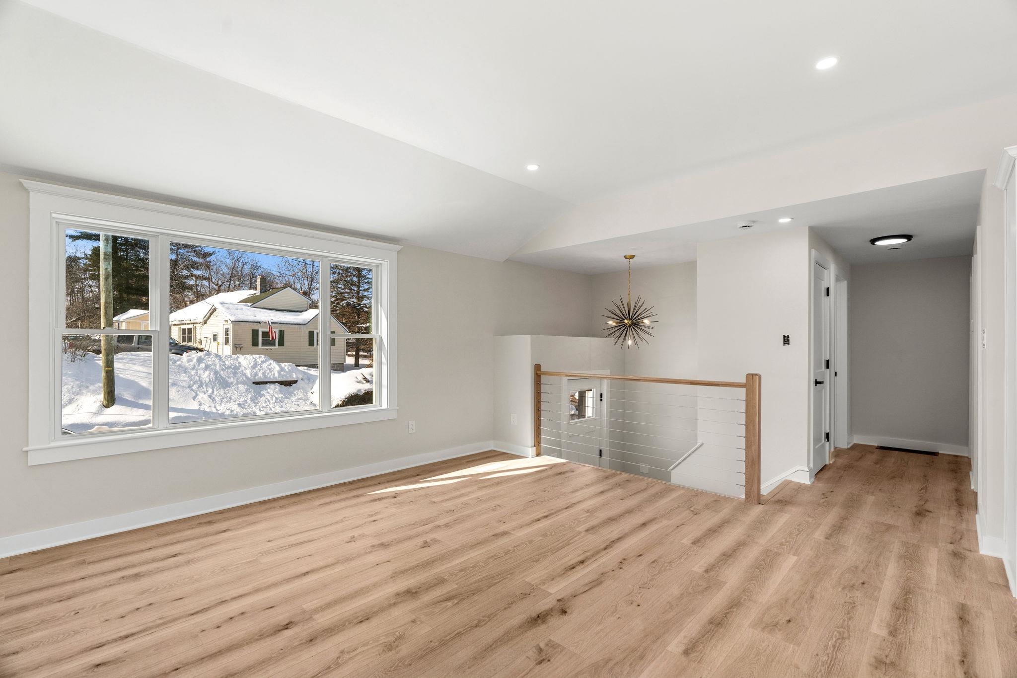 40 Hillside Avenue Derry, NH 03038 - Photo 23 of 55