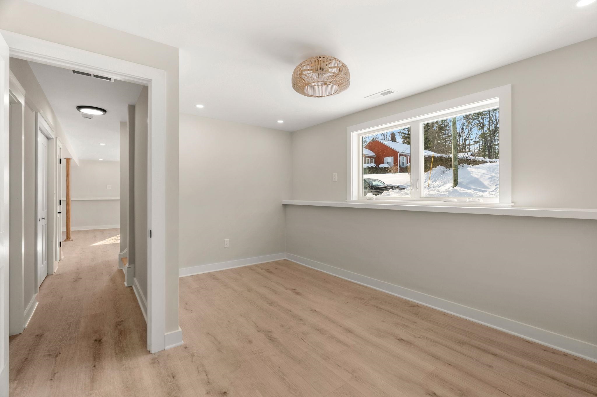 40 Hillside Avenue Derry, NH 03038 - Photo 34 of 55