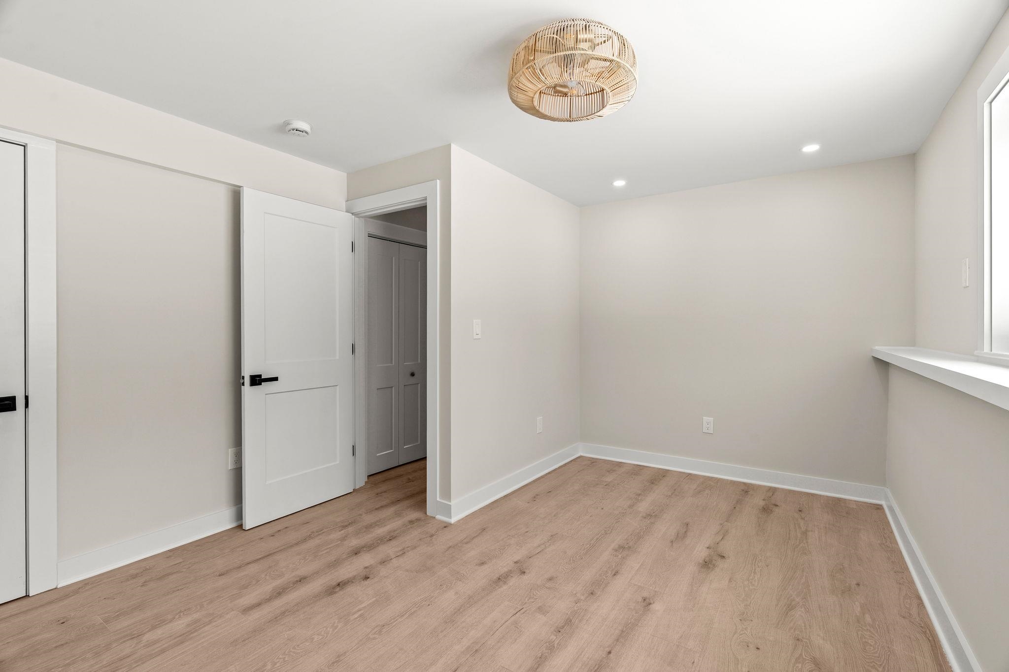 40 Hillside Avenue Derry, NH 03038 - Photo 37 of 55