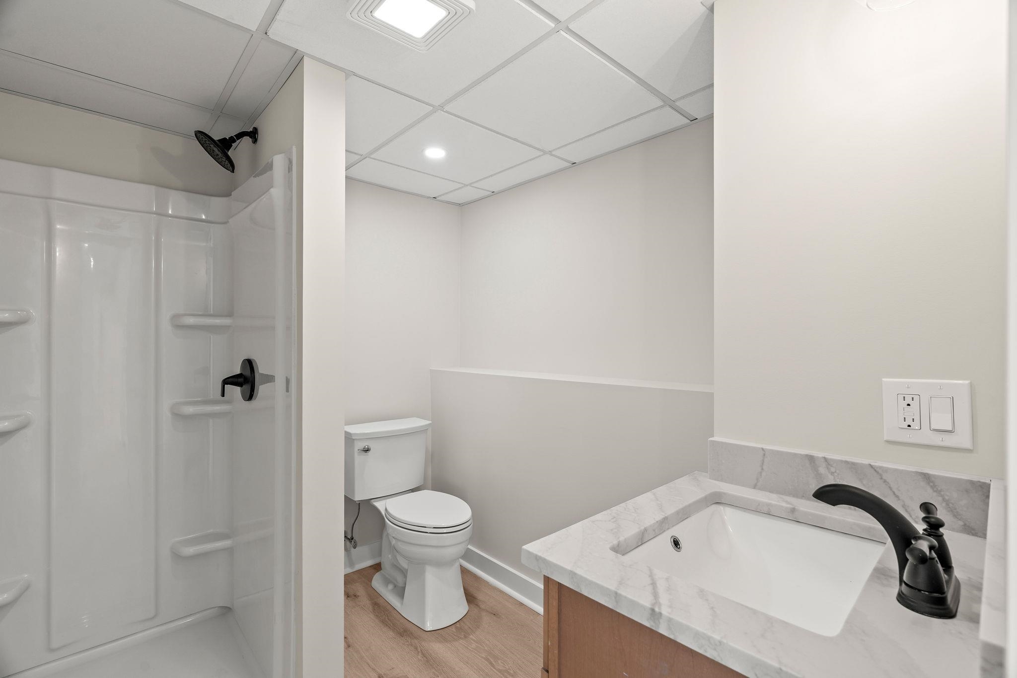 40 Hillside Avenue Derry, NH 03038 - Photo 38 of 55