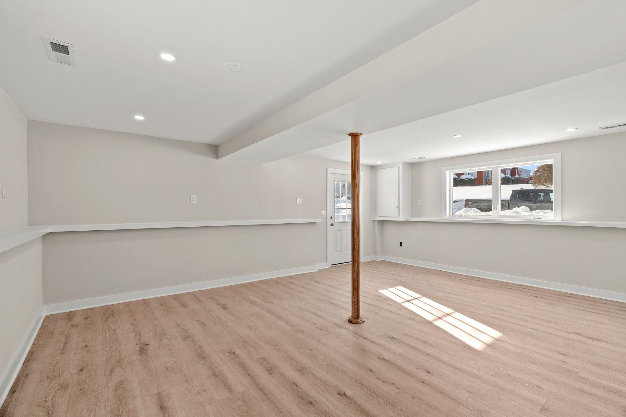 40 Hillside Avenue Derry, NH 03038 - Photo 40 of 55