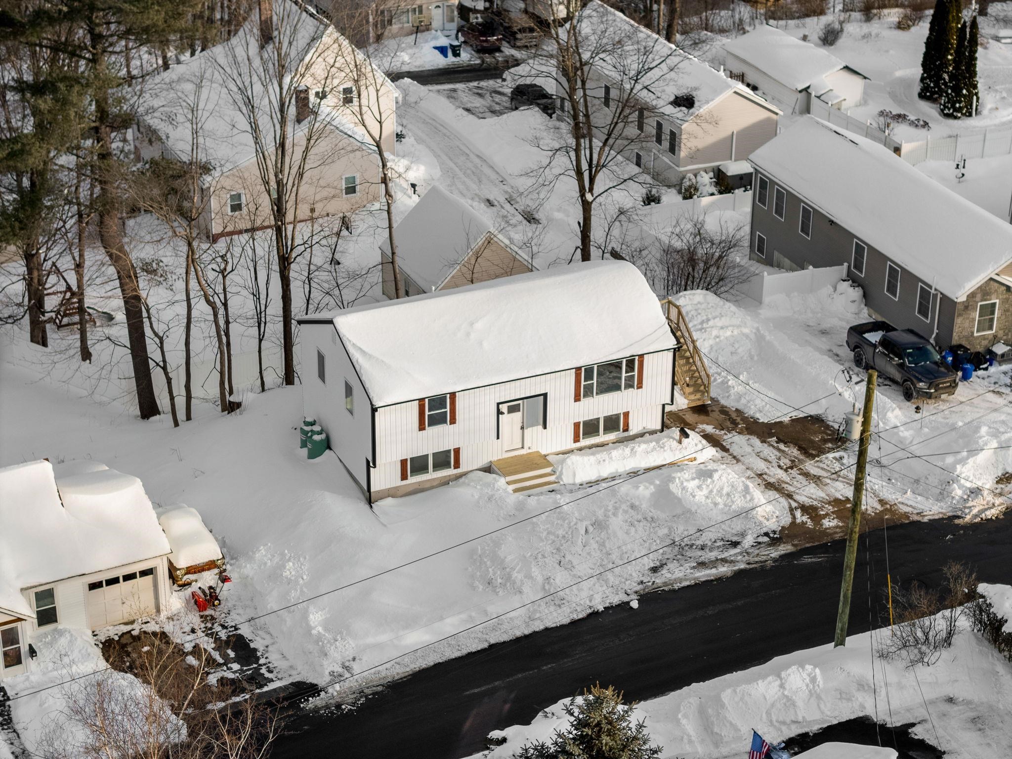 40 Hillside Avenue Derry, NH 03038 - Photo 48 of 55